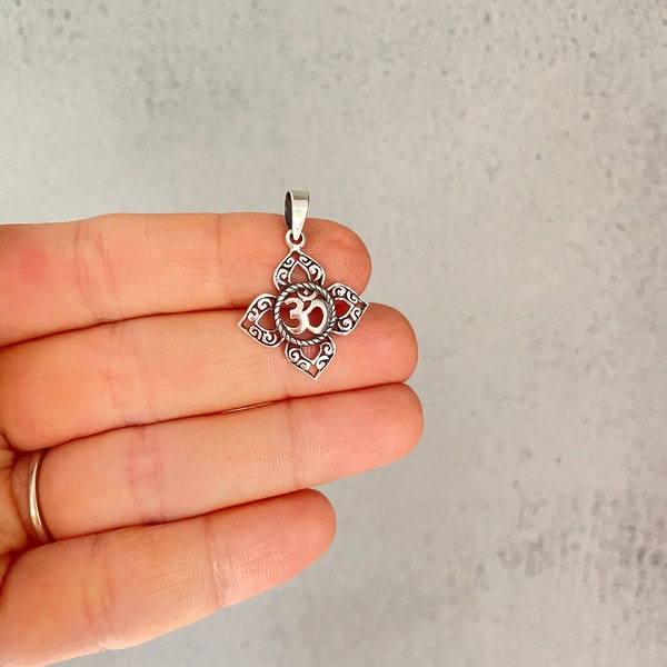 Ohm Pendant Sterling Silver, Yoga jewellery, Spiritual jewelry, Om Ohm Necklace, Yoga gift, Chakra Healed Buddha Spiritual