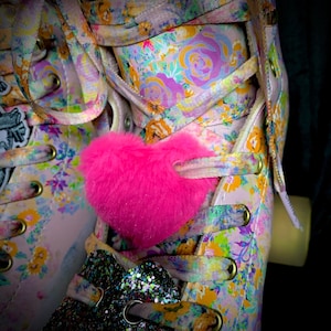 Fuzzy Heart Roller Skate Zubehör