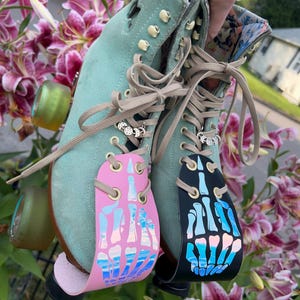 Lowest Price Holographic Color Shift Roller Skate Toe Guards - Skeleton Hand