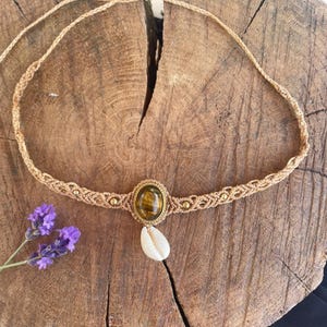Shell and Tiger’s Eye Choker Necklace – Summer Beach Micro Macrame – Natural Stone Boho Festival Jewelry