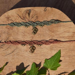 Discrete Om Choker Necklace in Micro Macramé – Adjustable Hindu Om Symbol Jewelry – Customizable