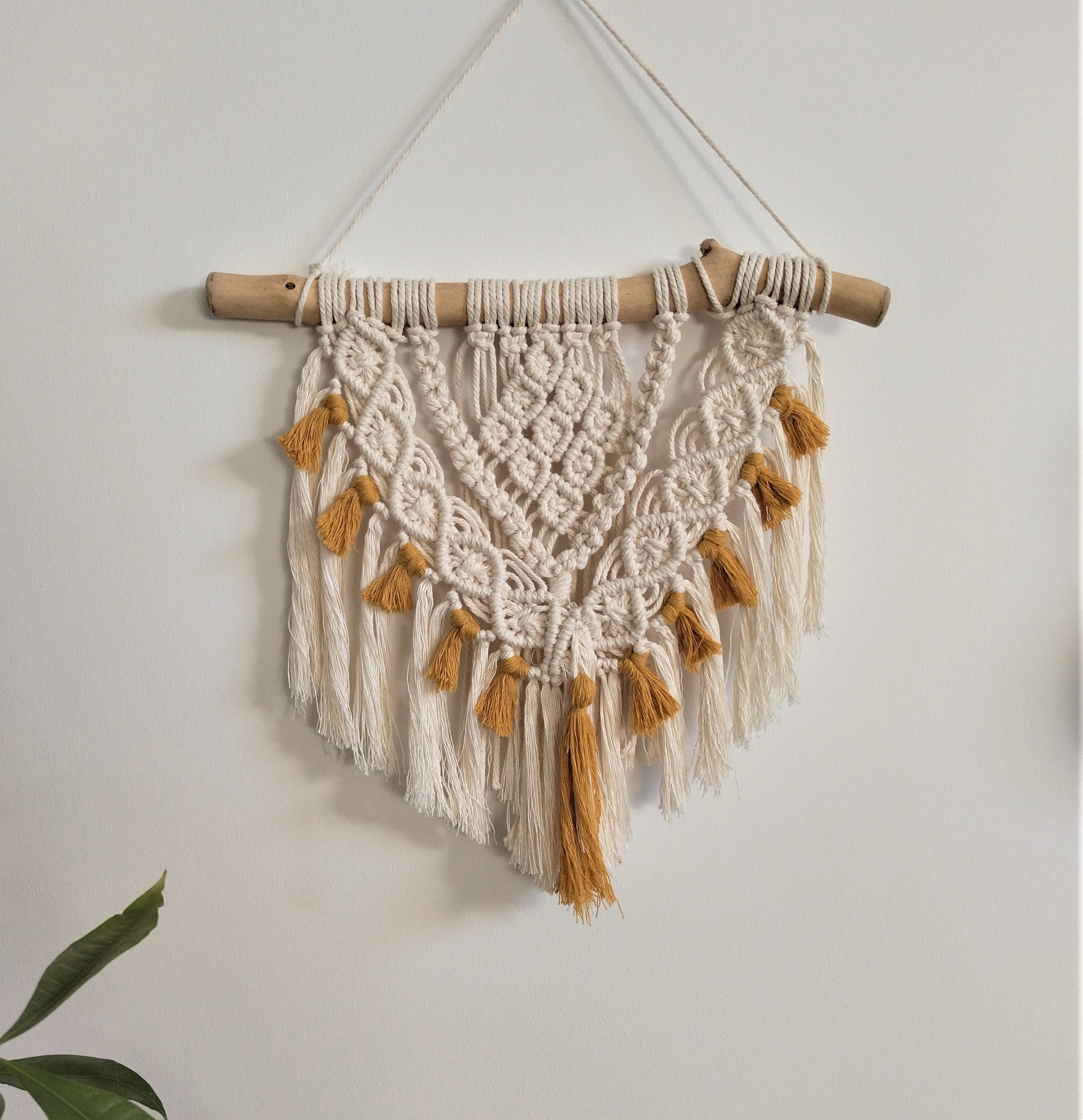 Décoration Murale Pompons Jaunes