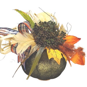 Fall centerpiece, Pumpkin centerpiece, Fall decor, Floral arrangement, Mantel, Table top, Farmhouse, Velvet Pumpkin, Green Pumpkin