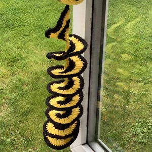 Windspinner crochet pattern