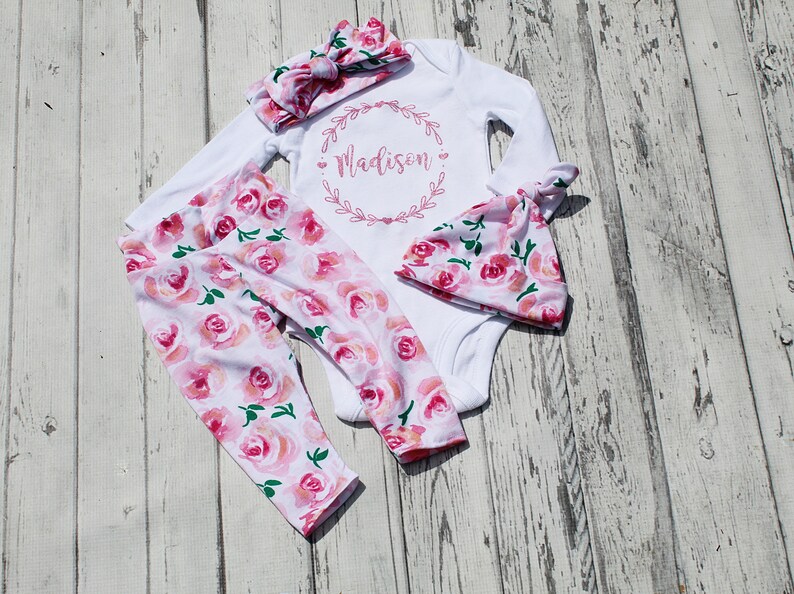Baby girl coming home outfit Newborn coming home outfit Baby girl outfit Newborn outfit Baby shower gift Baby girl clothes Baby outfits