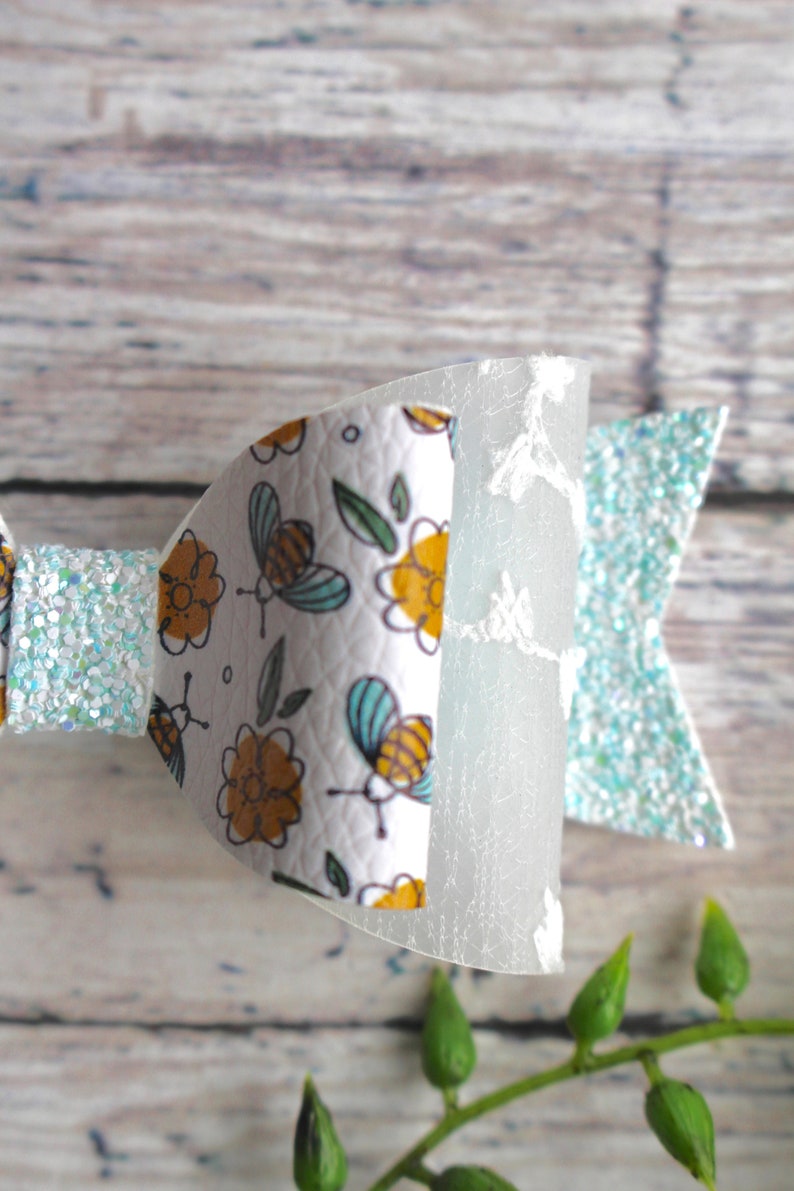 Bee hair bow gift baby hair bow summer bow hair accessory embroidered bow blooms toddler hair bow bows for girls floral bow
