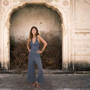 Viskose Jumpsuit | Flared | mit Beinschlitz |