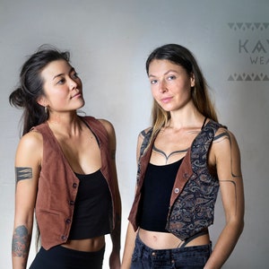 2-in-1 Cord Sari Reversible Vest