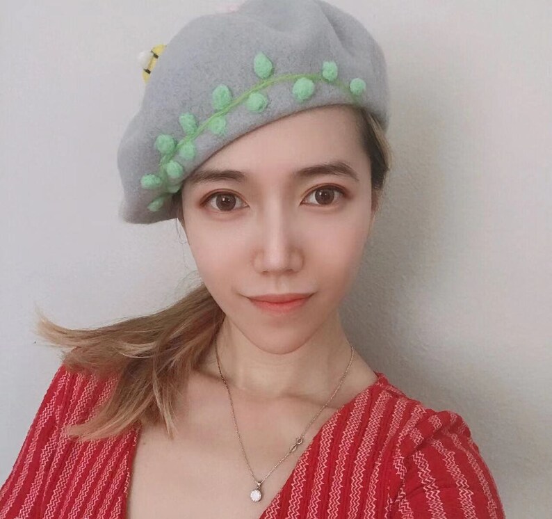Valentine Day Gift Flower Bouquet Beret Gray Beret Wool Beret 100/& Handmade French Style Women Hat Spring Women Hat Gift