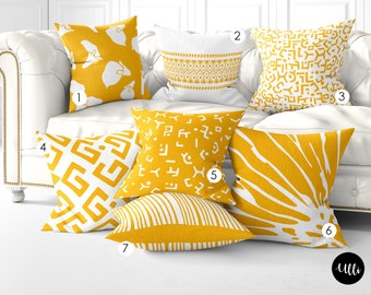 Yellow and White Floral Mudcloth Kuba Cloth Pillow Cover, Yellow Tribal Boho Pillow, Yellow Decorative Pillow, Flower Pillow, Hand drawn Art