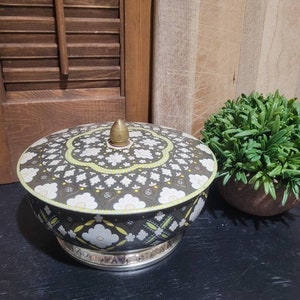 Vintage British tin with lid