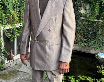 VINTAGE 1980s Wedding Singer -  Shiny Sharkskin 2 piece Suit by DI VINCENZO - size Small