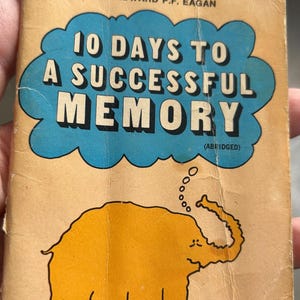 Vintage ESSO &quot;free for all book&quot; published 1967 &quot;10 Days to a Successful Memory&quot; by JOYCE BROTHERS