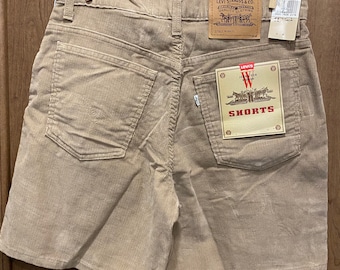 Vintage Levi’s 867 corduroy shorts, original tags still attached, light brown, tan beige, size 11