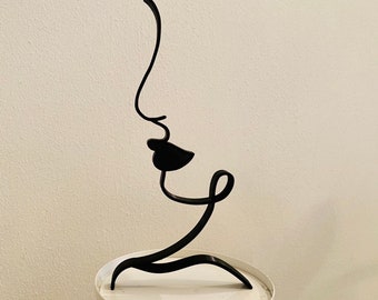 Bulging lips, abstract silhouette face, minimalist art Plastic sculpture, home decor 3D print gift, tabletop present, shelf sitter, birthday
