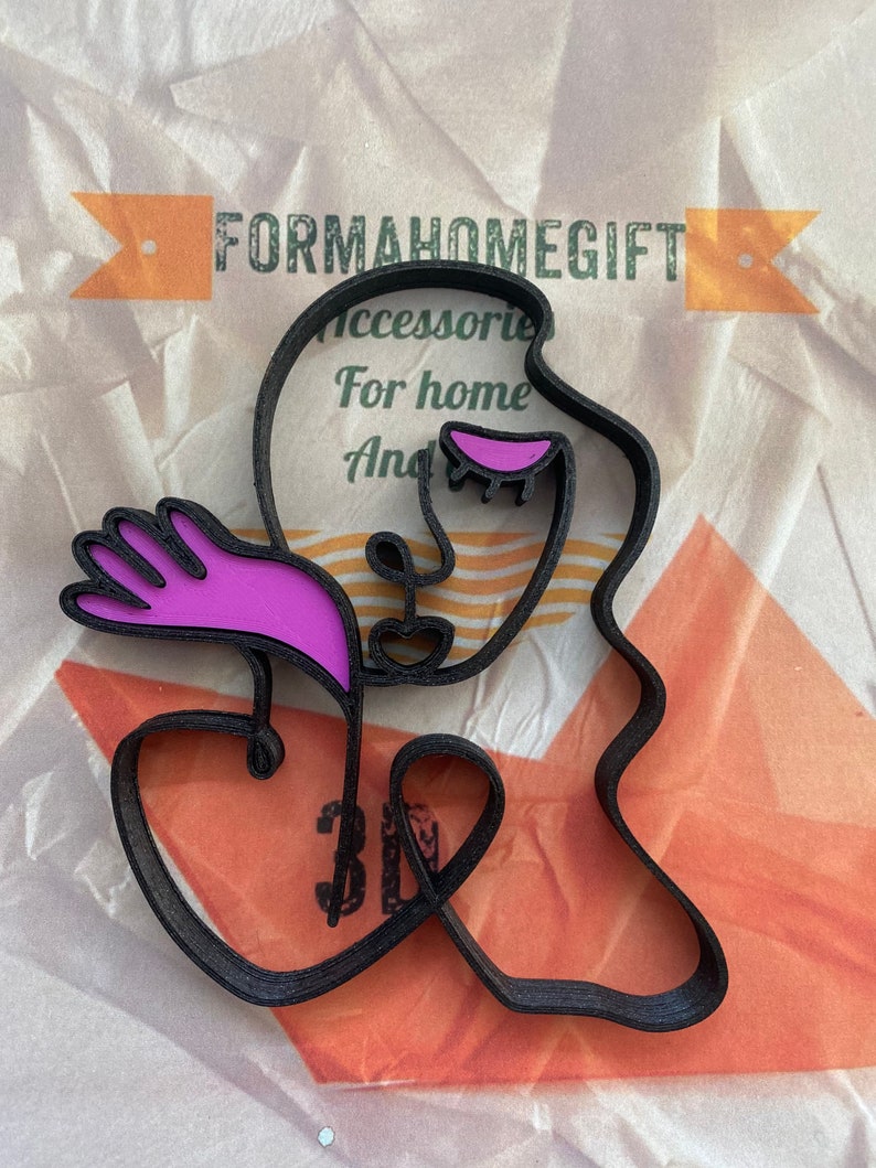 Minimalist art sculpture figure 3D printed Pop woman image 4