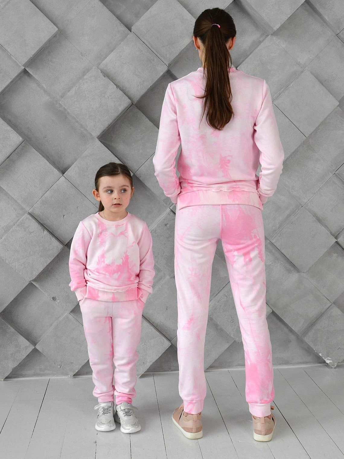 mommy and daughter matching jogging suits