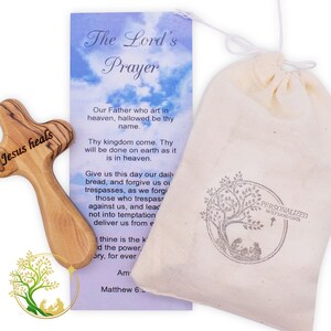 Comfort cross | Handheld cross for praying | Olive wood Holding Palm cross with &quot;Jesus Heals&quot; Engraving - Religious gift