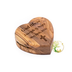 Caja de corazón personalizada / Caja de rosario de madera personalizada para cualquier mensaje - Regalo religioso para la comunión de confirmación de bautismo / Caja de baratijas de recuerdo
