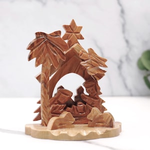 Belén de madera de olivo hecho a mano Nacimiento de la Sagrada Familia de Tierra Santa, decoración navideña de interior para repisa, mesa o debajo del árbol