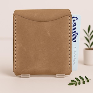 Cartera minimalista de cuero hecha a mano: tarjetero fino de cuero, diseño compacto con bolsillo frontal (CH007)