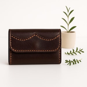 Cartera de cuero personalizada hecha a mano, tarjetero minimalista, billetera fina de cuero, regalos de cuero personalizados, accesorio de cuero artesanal (CH006)