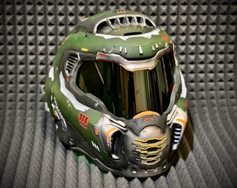 Casque DooM Eternal pour le cosplay et l'airsoft / Toute peinture de casque de votre choix / Veuillez lire la description/