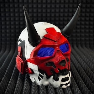 Helmet CyberOni Cosplay Airsoft ! Any helmet painting of your choice is FREE !