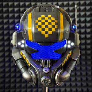 Helmet Anderson Pilot Cosplay Airsoft TitanFall2 ! Any helmet painting of your choice is FREE !