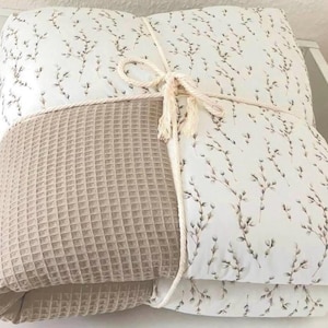 Playmat, crawling mat, playpen blanket, willow catkins, buds and waffle fabric, sand-colored