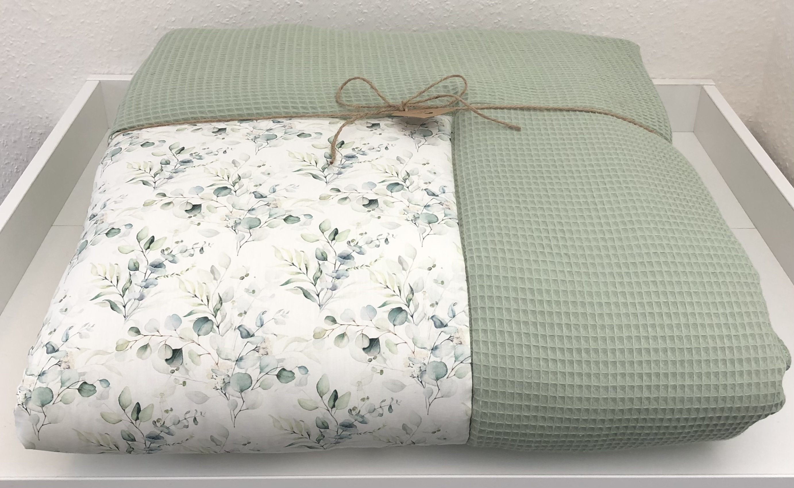 Crawling blanket playpen blanket eucalyptus and waffle fabric light old green Product number: KD0713