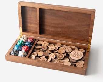 Magic the Gathering - 66pc Set of Counters / Tokens with Hardwood Case