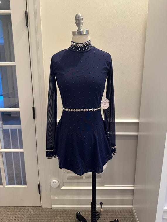 navy blue skating dress Inhzoy Women's Figure Skating Dress Shiny Long Sleeve Ice Roller Skating Dance Dresses Leotards Navy Blue XL