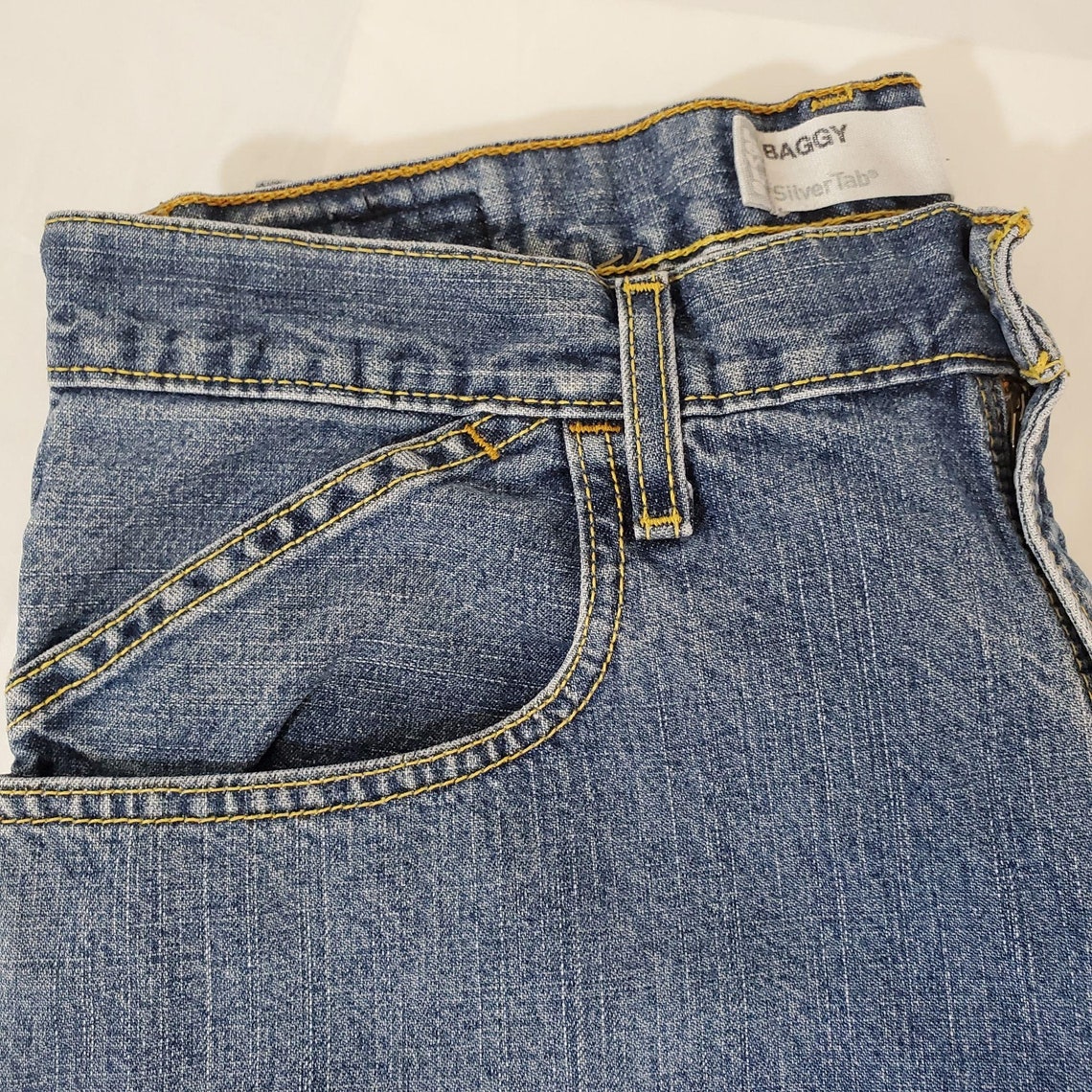 90's Levis Baggy Silver Tab Jeans 31/30 Med Wash Denim Etsy