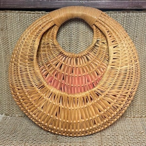 Vintage Tan & Pink Basket/Vintage Boho Home Decor/Vintage Boho Baskets