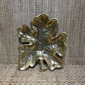 Vintage Heavy Solid Brass Leaf Dish/Vintage Brass Decor/Vintage Jewelry Dish/Brass Dishes
