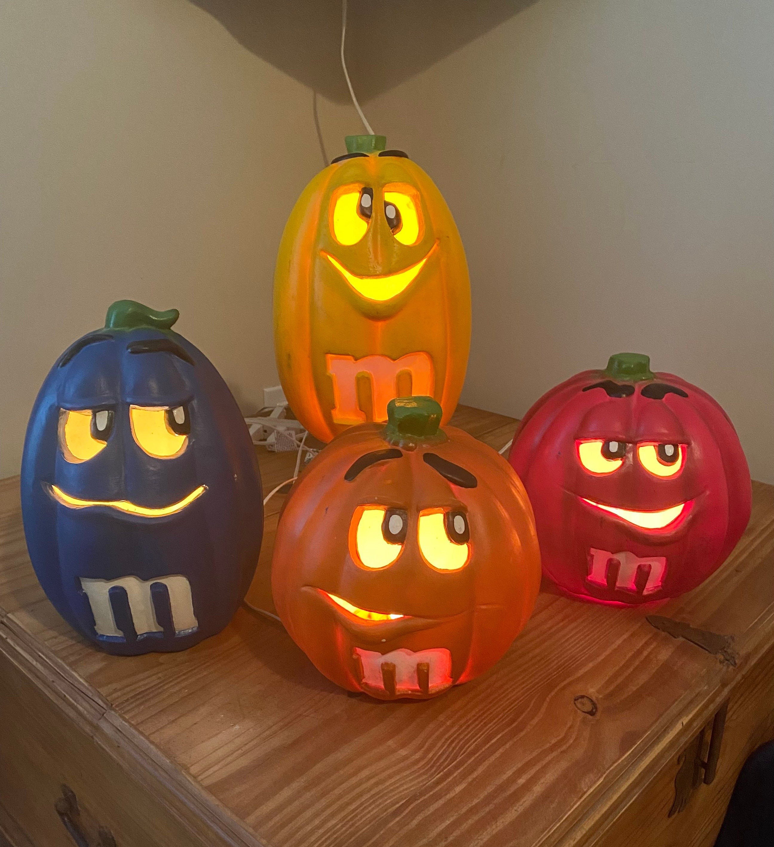 Lot of FOUR 1990's Vintage Halloween Light up M&M Pumpkins/mm