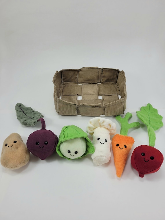 Vegetable Dog Toys: Plush Carrot, Peas in a Pod & Pumpkins – P.L.A.Y.