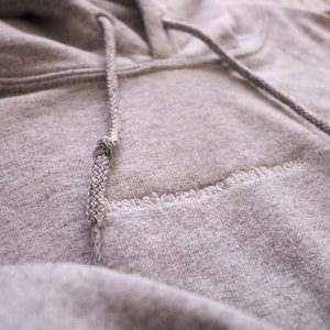Sweat à capuche chrétien | brodé Jésus m'aime | Vêtements et vêtements chrétiens confortables