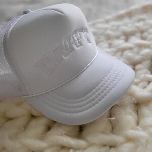 Gorra de camionero de espuma cristiana feliz: ropa basada en la fe imagen 2
