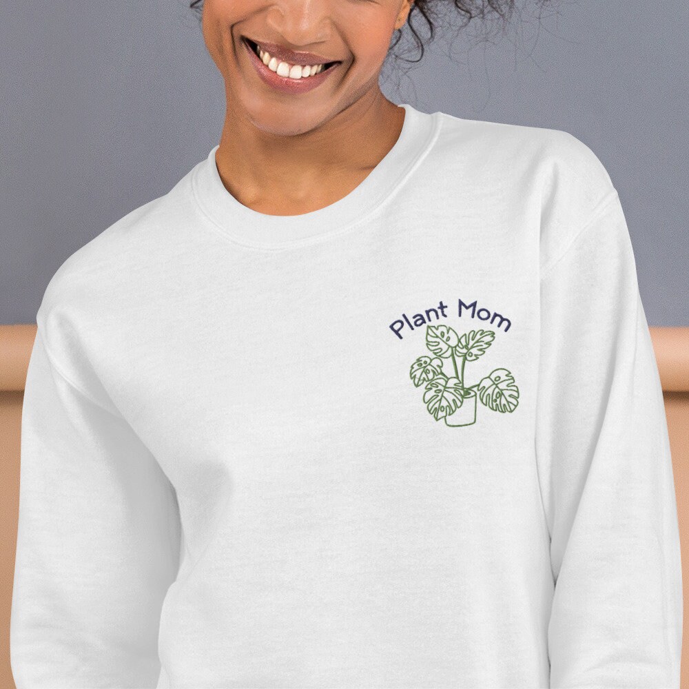 mom embroidered sweatshirt