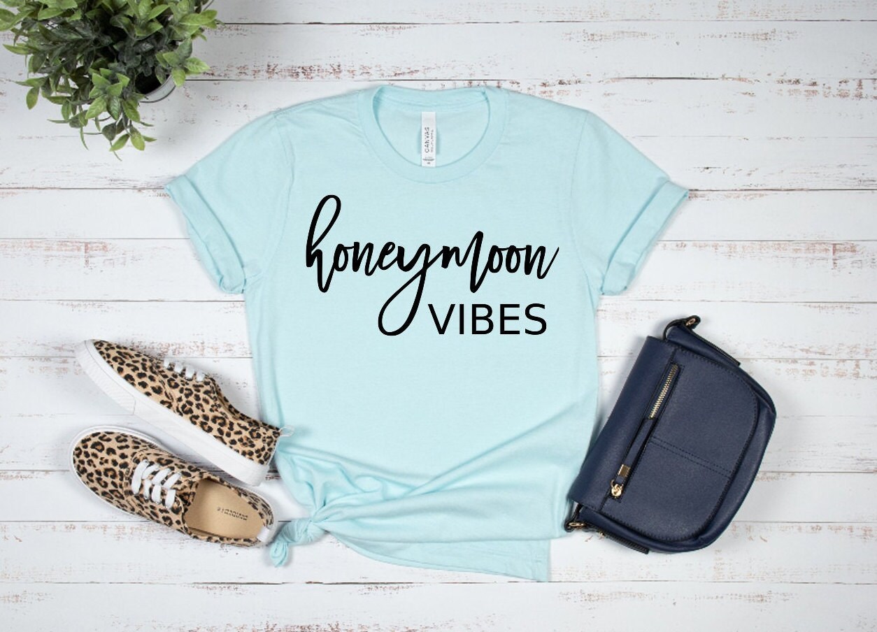 Honeymoon Vibes T-shirt | Etsy Australia