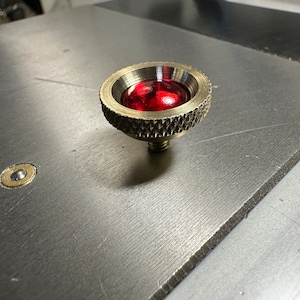 Knurled Graflex Glass eye with shine through