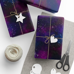 Carta da regalo a tema galassia/spazio, carta da regalo cosmica, design spaziale per compleanni, festività, occasioni speciali, presentazione regalo unica