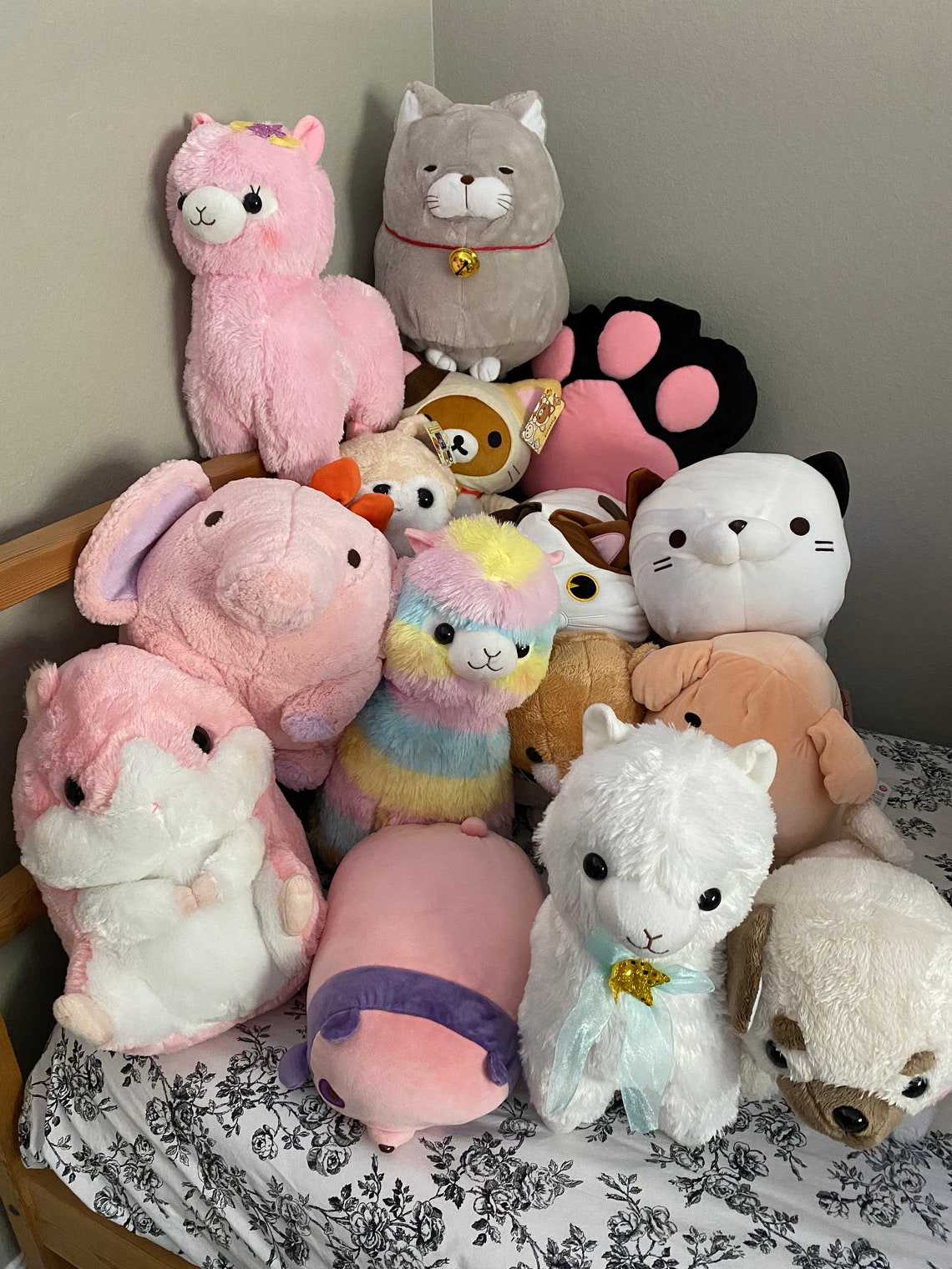 Round 1 & More Plushies Etsy