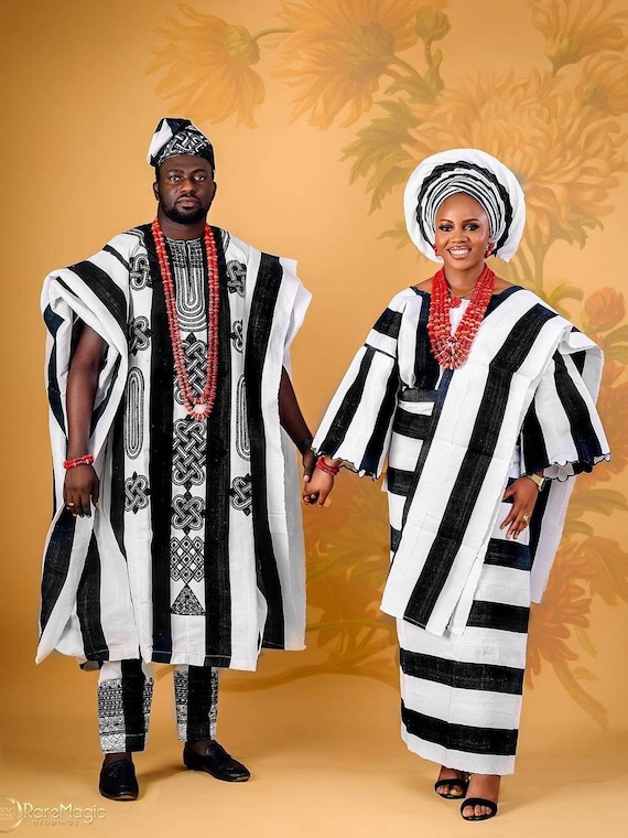Black and white traditional wedding dresses discount