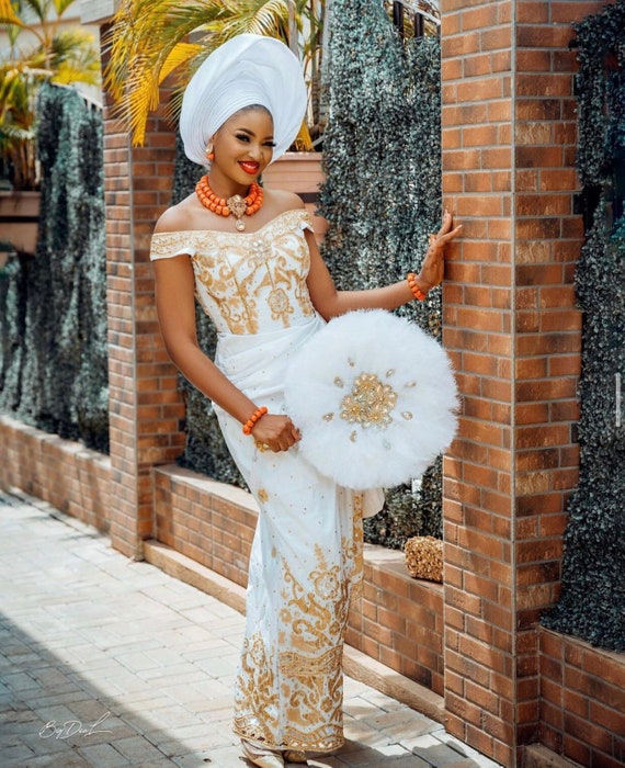 Vestido blanco y dorado de George para novia. Igbo blanco - Etsy México Vestido blanco y dorado de George para novia. Igbo blanco - Etsy México