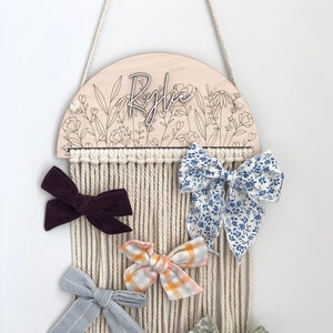 Macrame Personalized Clover & Wildflower Bow Holder | Baby Shower Gift | Nursery Decor | Girl Room Decor | Wood Bow Holder |