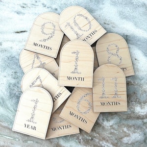 Monthly Milestone Markers | Wood Milestone Arches | Baby Milestone Photo Props | Newborn and Birth Announcement | Maple Wood | Floral