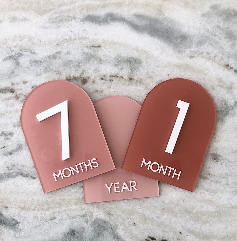 Interchangeable Monthly Milestone Markers Acrylic Milestone Arches Baby Milestone Photo Props Newborn and Birth Announcement Colored image 1